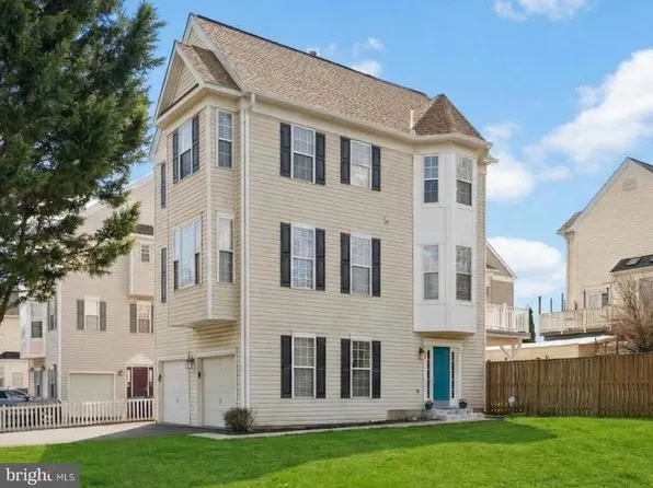 8261 Electric Ave, Vienna, VA 22182