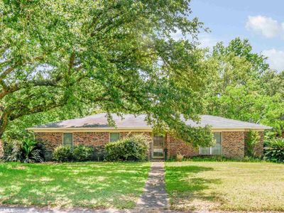 151 Baratara Dr, Chickasaw, AL, 36611