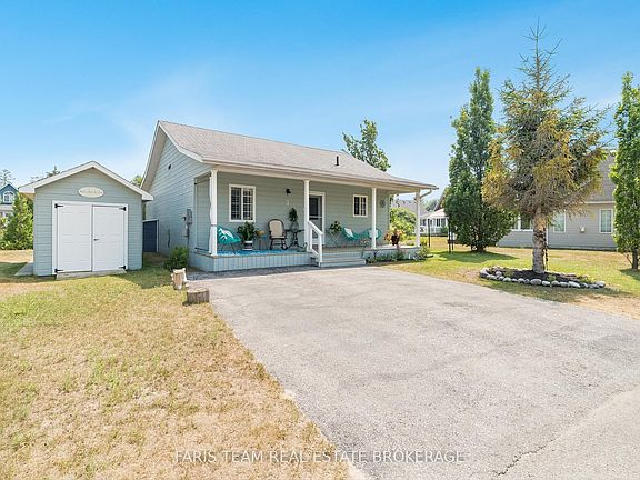 3rd image of 3 Awenda Ave