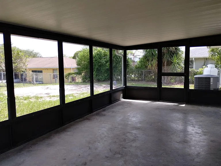 5136 Wellington Rd — Photo 11