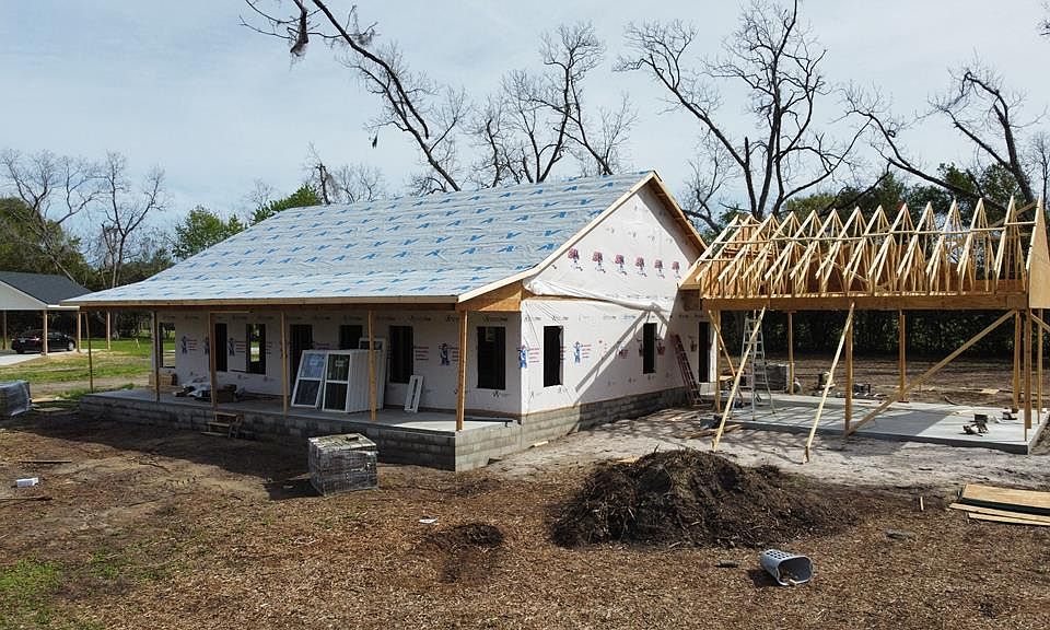 1st image of 3411 Bob Bowen Rd