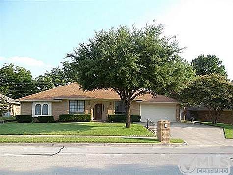 1st image of 424 Elisha Dr