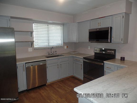 4th image of 8230 Pepperwood Dr
