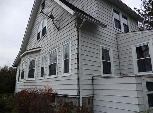 3rd image of 270 Blue Hill Ave