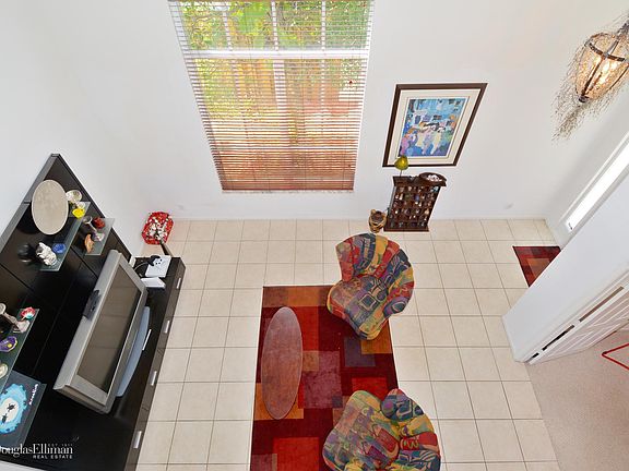 3rd image of 7536 Colony Lake Dr