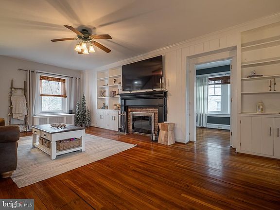 5th image of 16 W 35th St