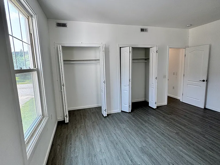 235 East St #4 — Photo 8