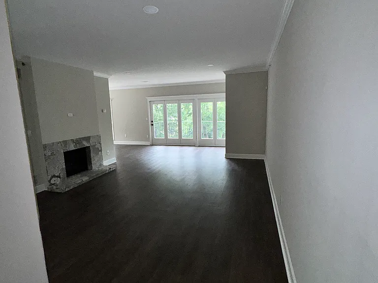 3201 Lenox Rd NE #46 — Photo 3