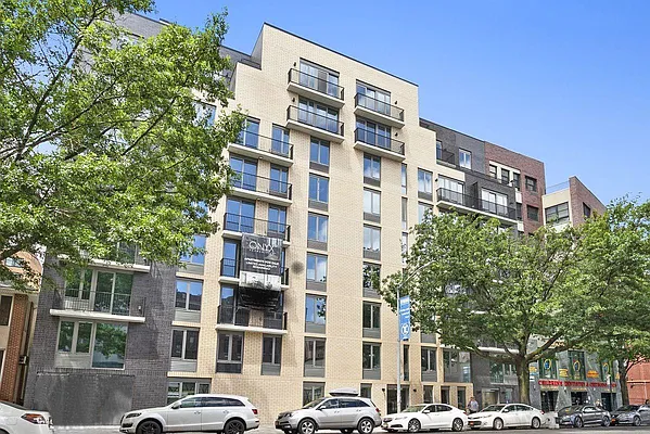 Rented by Larisa Elchananov, LREB | media 27