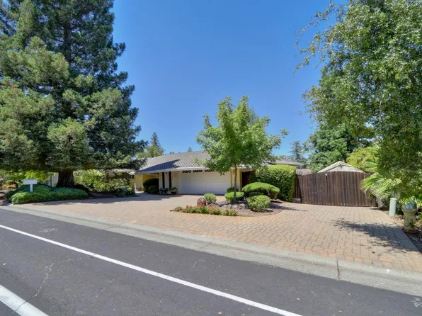 9231 Winding Oak Dr, Fair Oaks, CA 95628