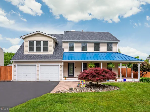 8238 Sunset Dr, Manassas, VA 20110