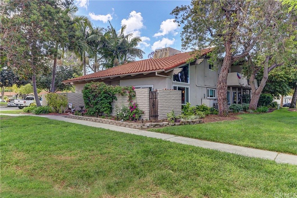 2334 Avenida Sevilla APT D, Laguna Woods, CA 92637 Zillow