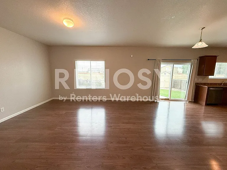 4738 E 95th Ave — Photo 10