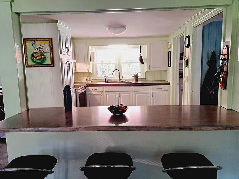 Bar and kitched