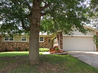 614 Post Oak Rd, Mannford, OK 74044