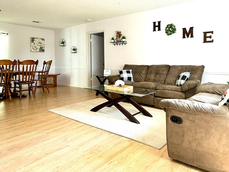 7802 Tumbling Creek Dr — Photo 1