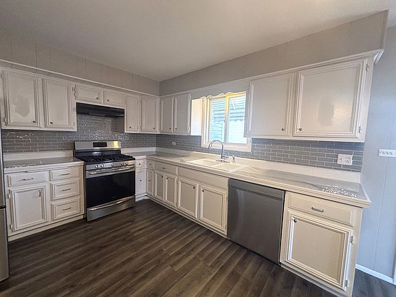 5th image of 1606 W Lexington Dr