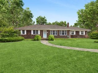 5 Coves End Ln, Sag Harbor, NY 11963