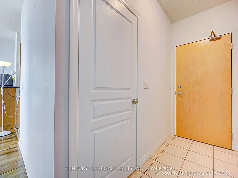 220 Burnhamthorpe Rd W #3004 — Photo 6