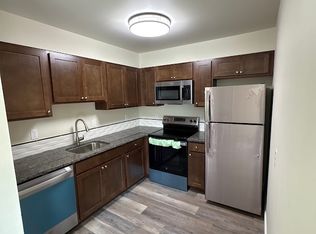 377 W Broad St APT 7, Souderton, PA 18964