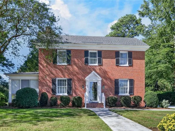 511 E Riverview Dr, Suffolk, VA 23434