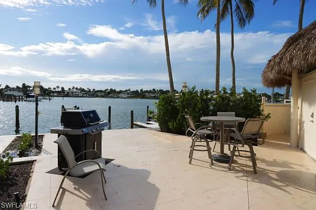 2850 Gulf Shore Blvd N #102 — Photo 23