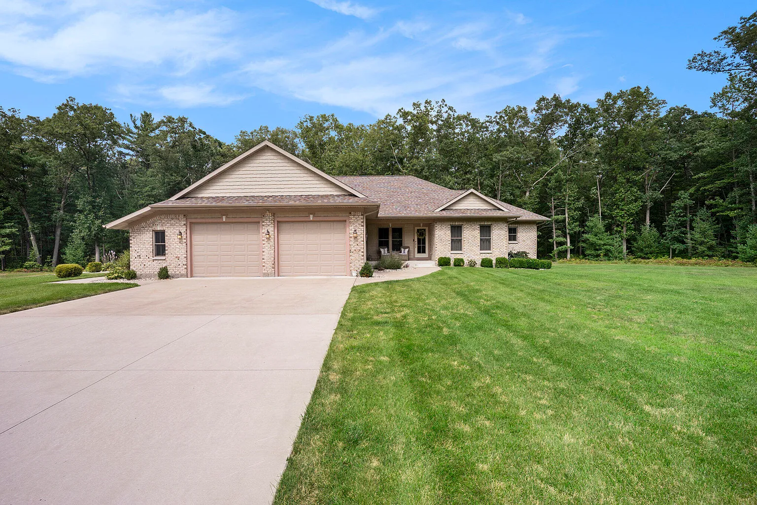 5928 Heights Ravenna Rd photo 1