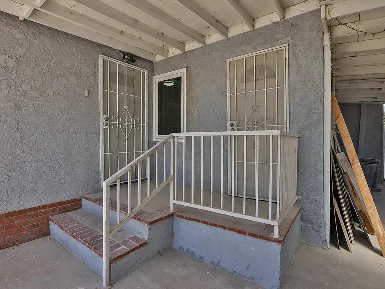 4132 Lynd Ave #B — Photo 4