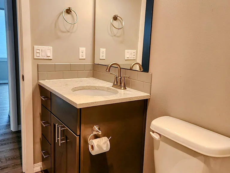 2252 W Rosecrans Ct — Photo 11