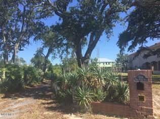 586 W Beach Blvd, Long Beach, MS 39560