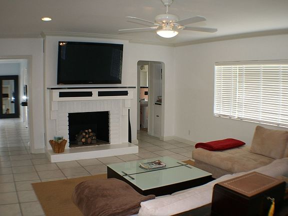 5th image of 533 NW 1st Ave