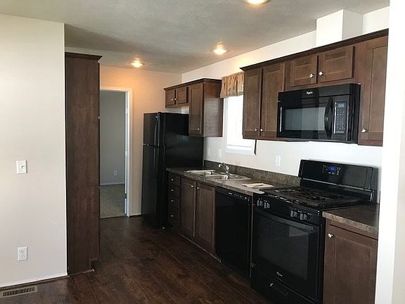 3rd image of 444 Bellewood St SE #123