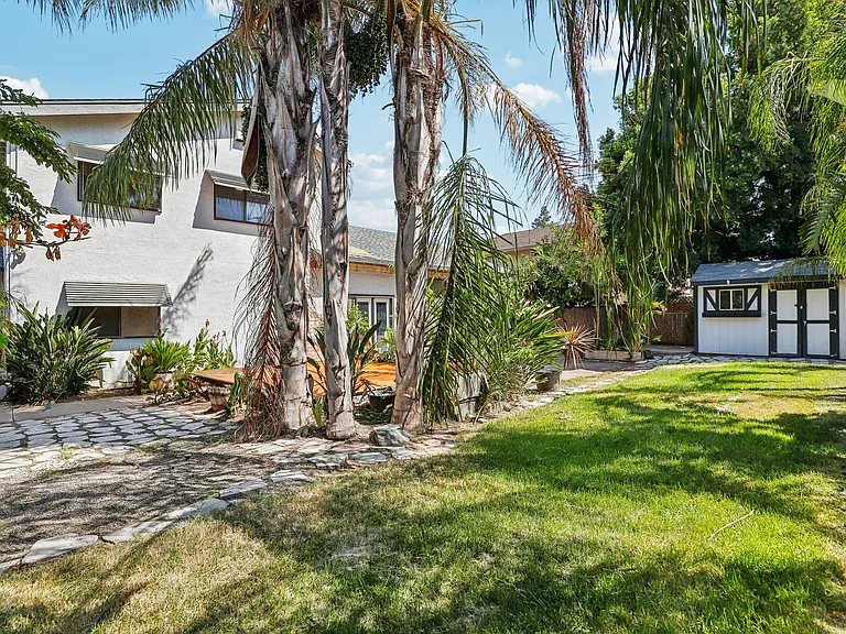 8560 Fern Crest Way — Photo 8