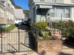 811 East 48 Street, Brooklyn, NY 11203