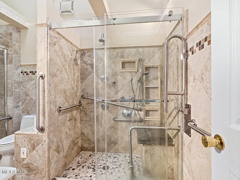 470 Monmouth Pl — Photo 36