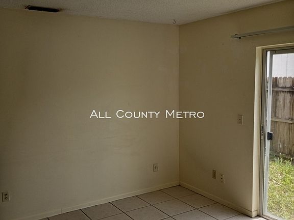 2nd image of 11933 Alafaya Woods Ct