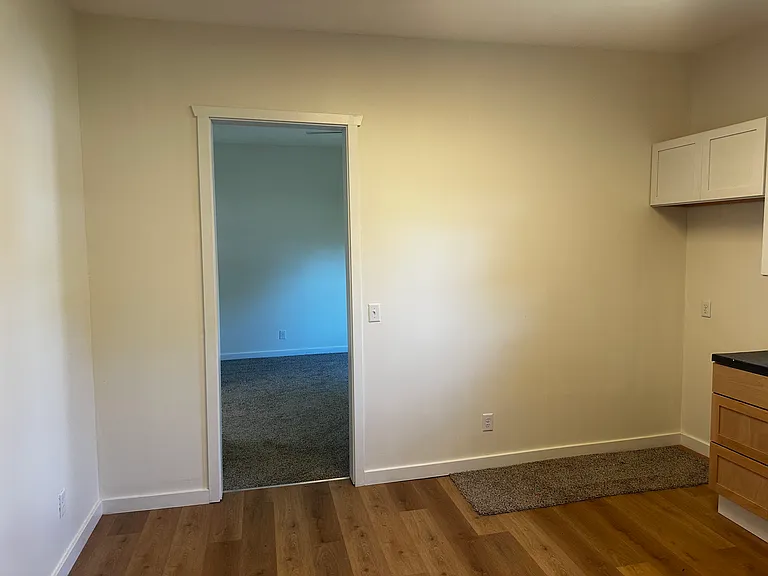 2022 S Jefferson St — Photo 5