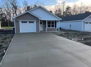 109 Middle St, Barco, NC 27917