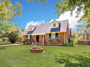 3326 Sutton Dr, Charlotte, NC 28216