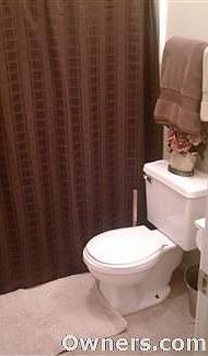 Bathroom with ceramic tile