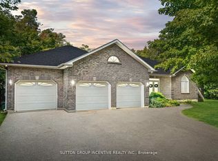 1882 Providence Ln, Severn, ON L3V 0V6