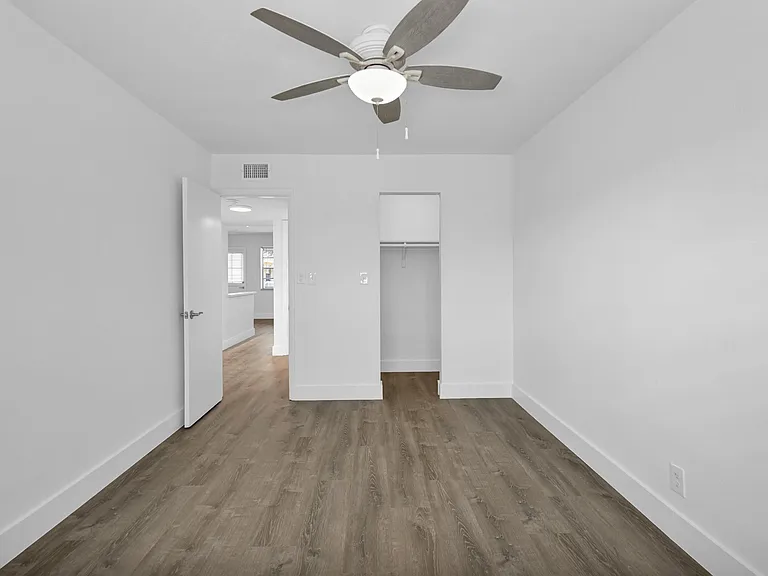 4051 NE 13th Ave #69 — Photo 21
