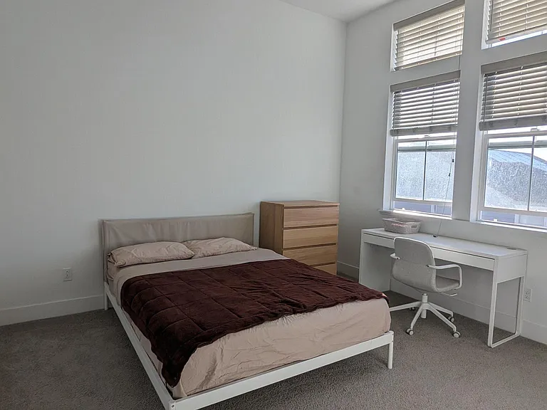 8642 Enterprise Dr — Photo 2