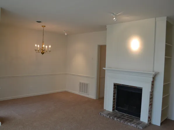 15 Anfred Walk, Saint Louis, MO 63132