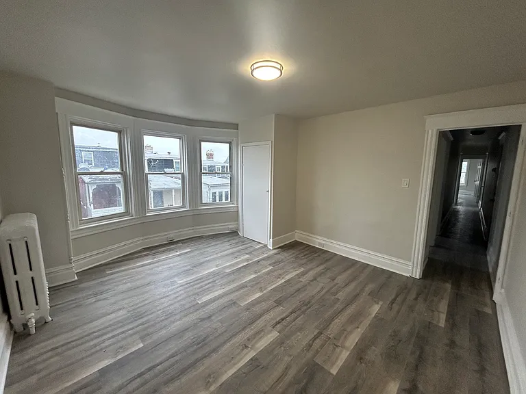 1316 W Walnut St #2W — Photo 3