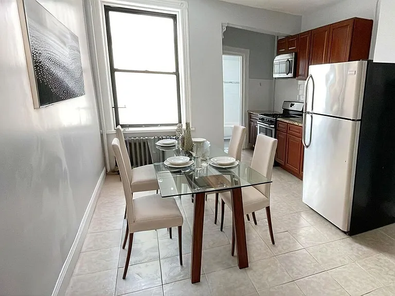 145 - Chestnut Apartments — Photo 10