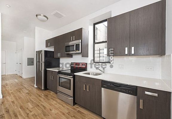 3rd image of 235 W 116th St #5A
