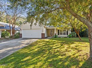 30 Shadow Moss Dr, Beaufort, SC 29906