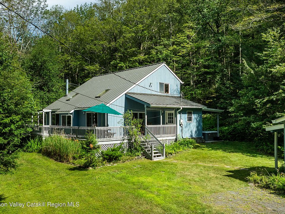 1st image of 1152 Roaring Brook Lane