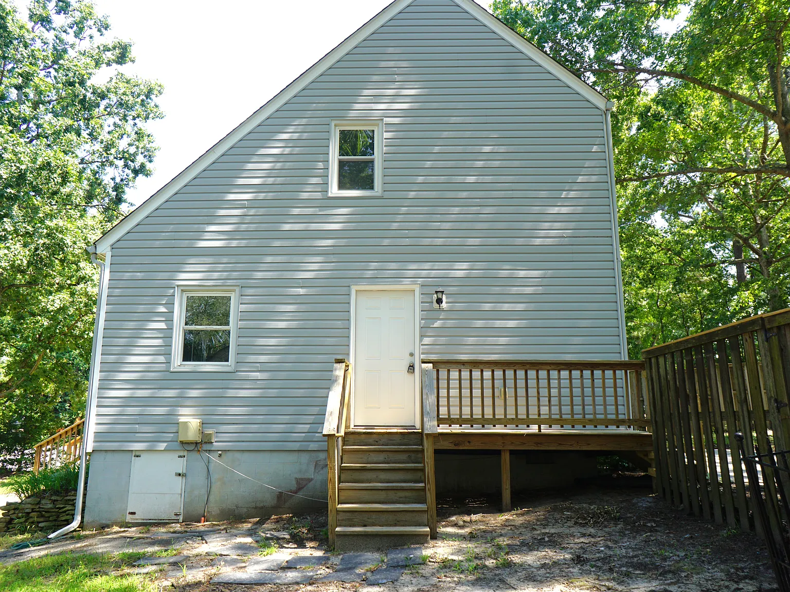 3 bed, 1009 sqft, $1,750 — Photo 3